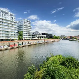 Aboutartapartments - Twin Towers Apartament