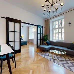 Big Modern Apart- Market Square- 6 People-view To Town Hall Apartament